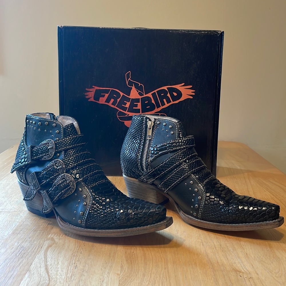 DO NOT BUY - For Lola - Freebird by Steven Whilhelmina